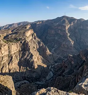Panoramic mountain viewpoint at Jebel Shams