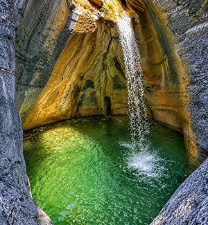 Wadi Damm Natural Pools